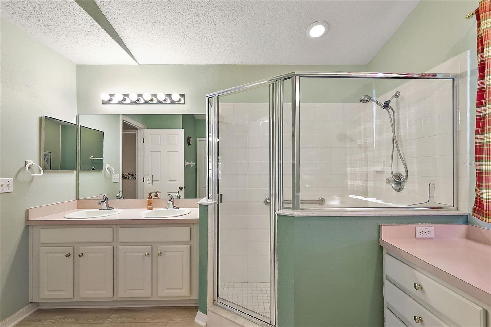 25266 LOST OAK CIR, LEESBURG, FL, 34748