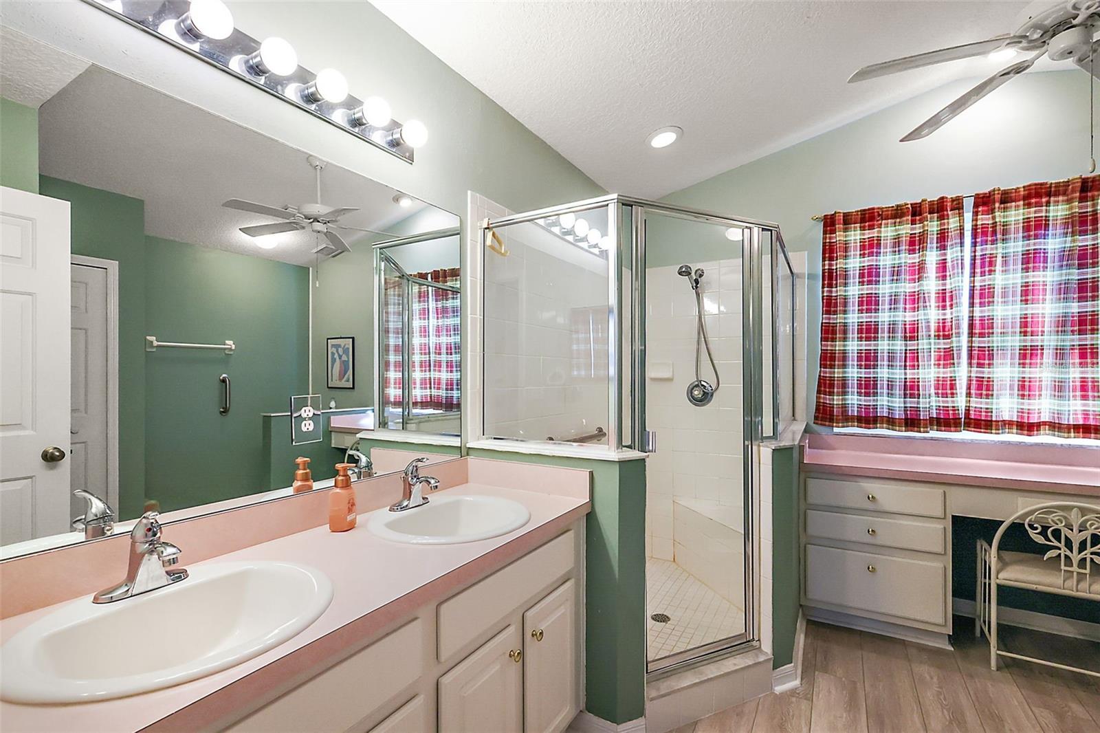 25266 LOST OAK CIR, LEESBURG, FL, 34748