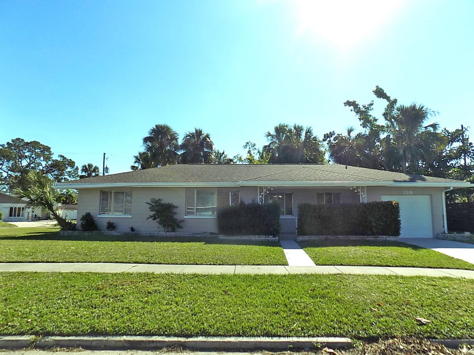 2215 18TH AVE W, BRADENTON, FL, 34205