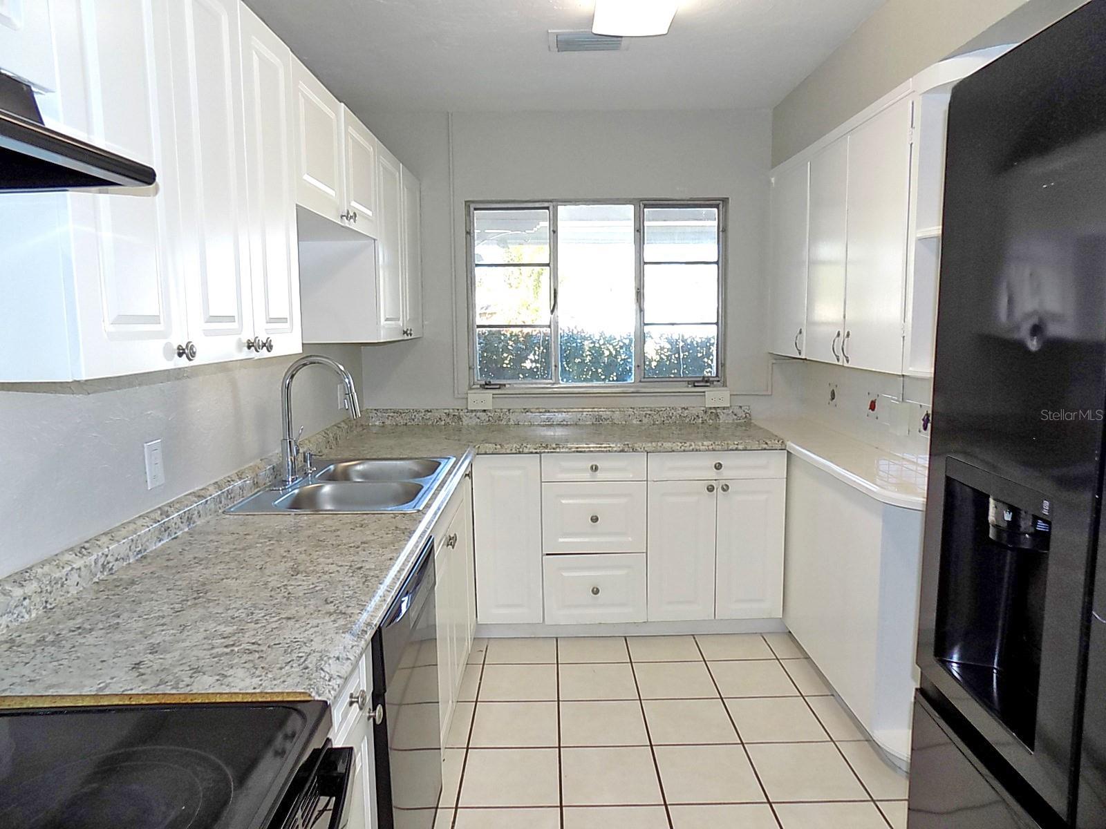 2215 18TH AVE W, BRADENTON, FL, 34205