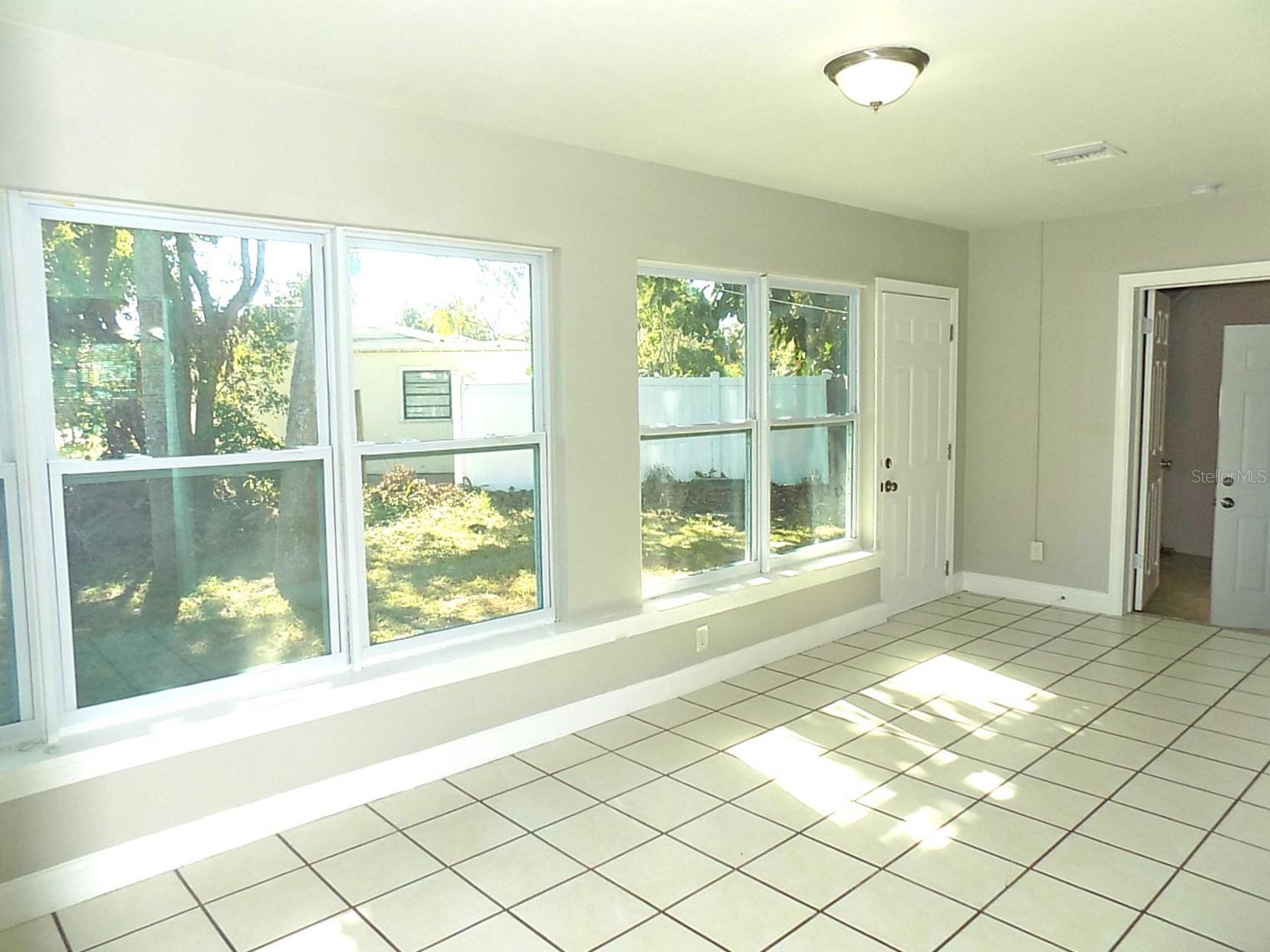 2215 18TH AVE W, BRADENTON, FL, 34205