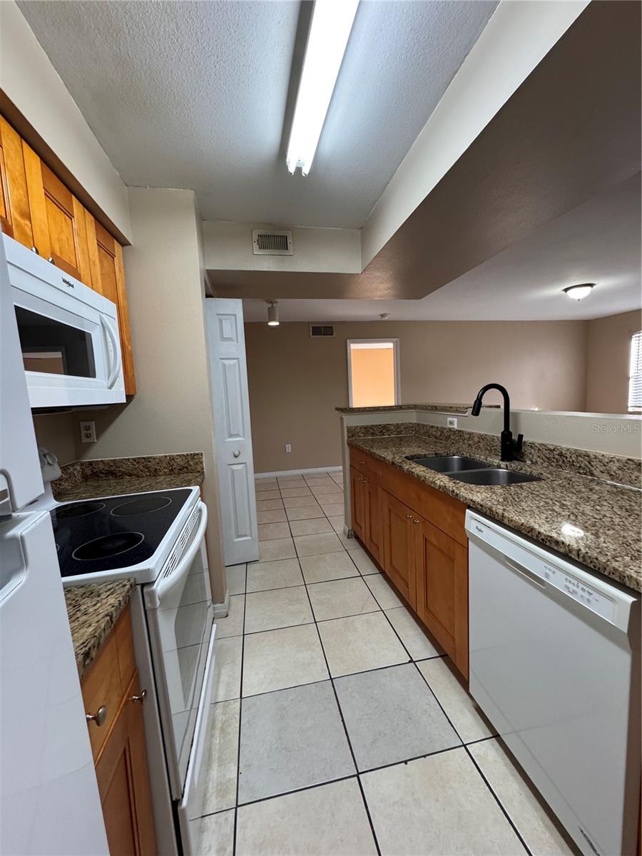 3028 PARKWAY BLVD #210, KISSIMMEE, FL, 34747