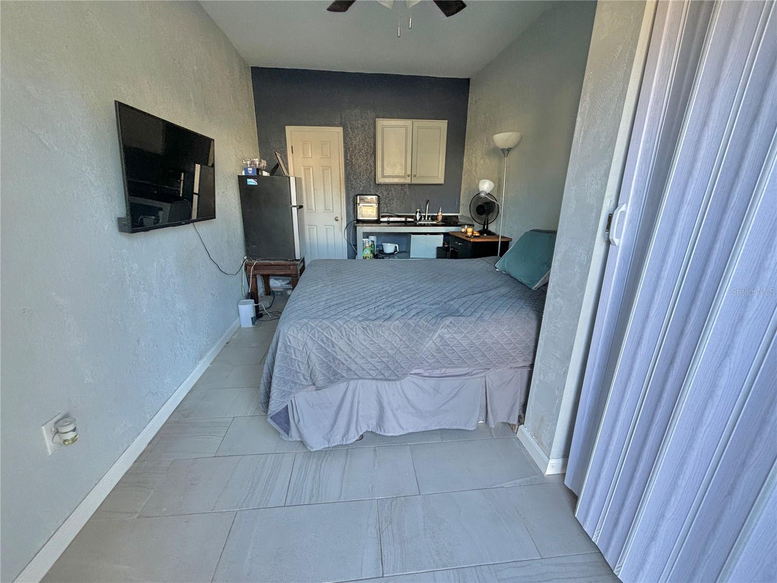 1400 DAYTONA AVE, HOLLY HILL, FL, 32117