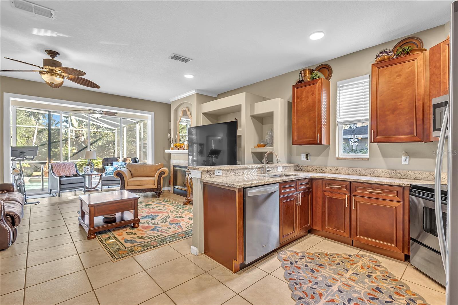 113 SECLUDED OAKS CT, CASSELBERRY, FL, 32707
