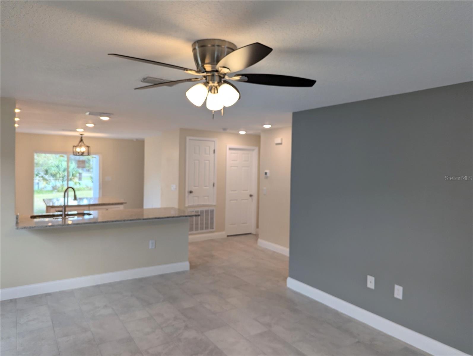 6929 CENTRAL AVE, MULBERRY, FL, 33860