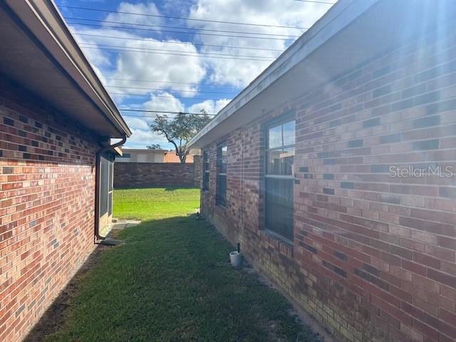 661 LAKE CAROLYN CIR, LAKELAND, FL, 33813