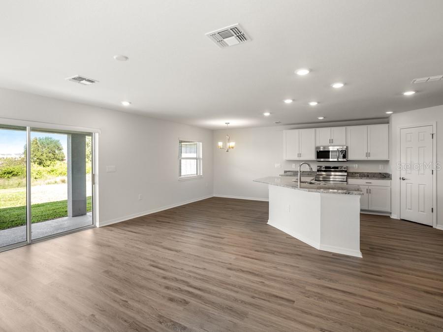 2401 LEEDS ST, HAINES CITY, FL, 33844