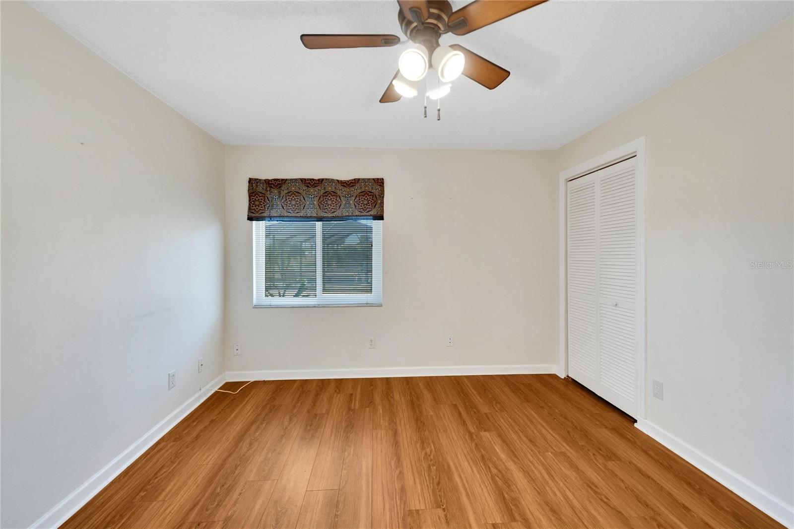 1906 WOLF LAUREL DR, SUN CITY CENTER, FL, 33573