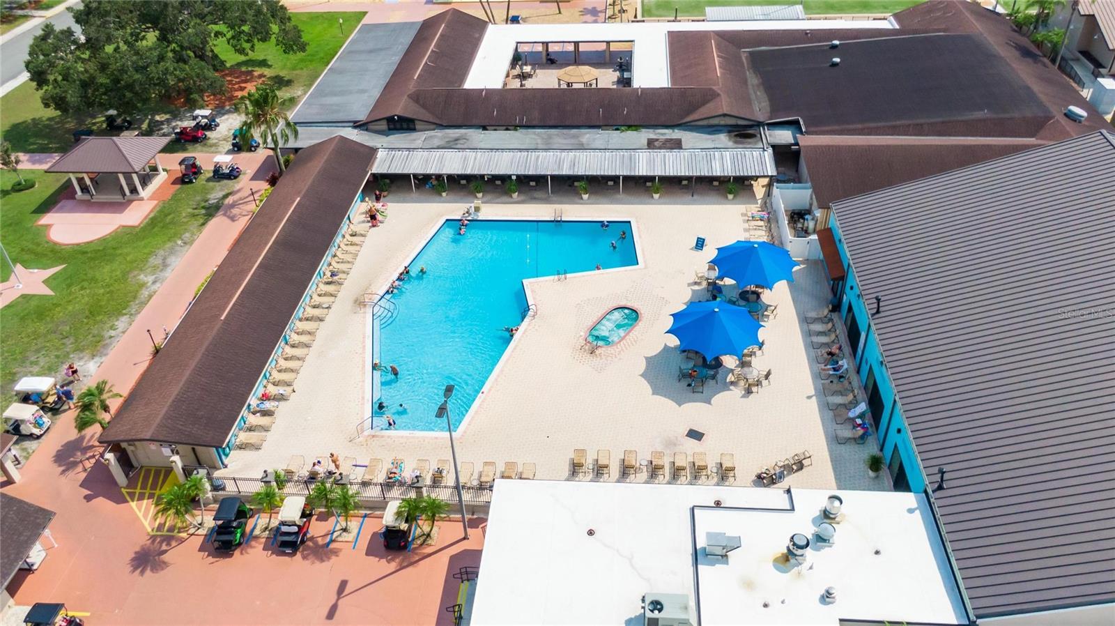 1906 WOLF LAUREL DR, SUN CITY CENTER, FL, 33573