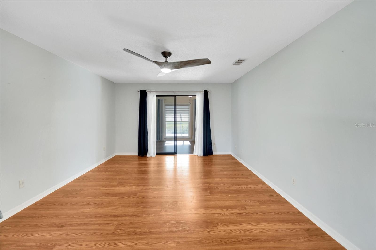 1906 WOLF LAUREL DR, SUN CITY CENTER, FL, 33573