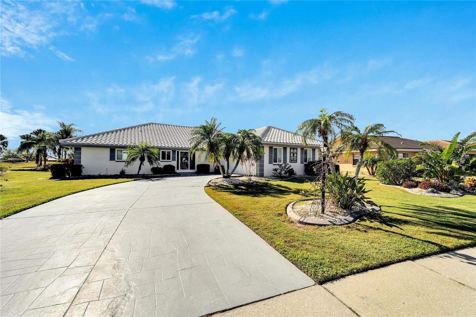 1906 WOLF LAUREL DR, SUN CITY CENTER, FL, 33573