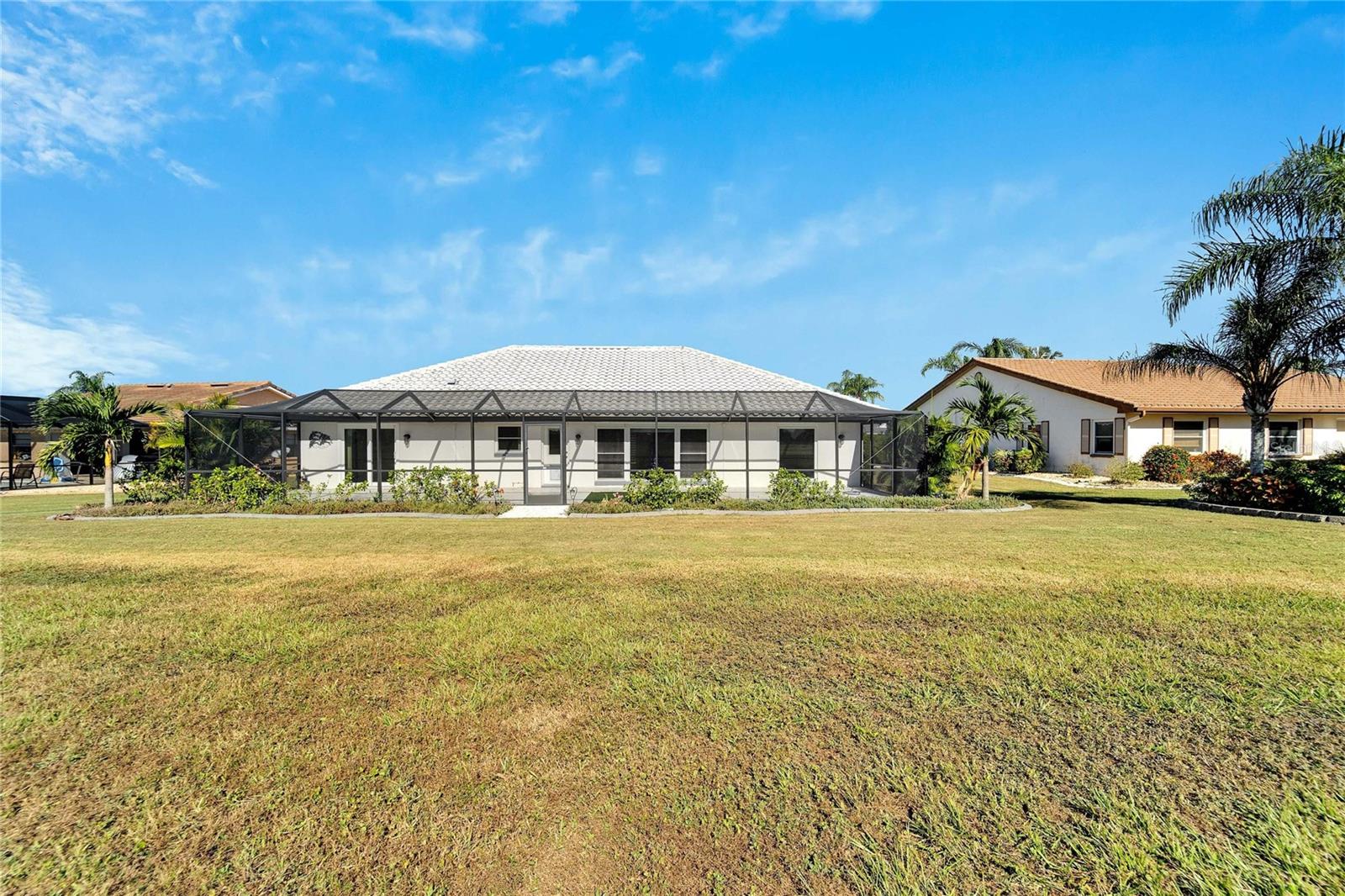 1906 WOLF LAUREL DR, SUN CITY CENTER, FL, 33573