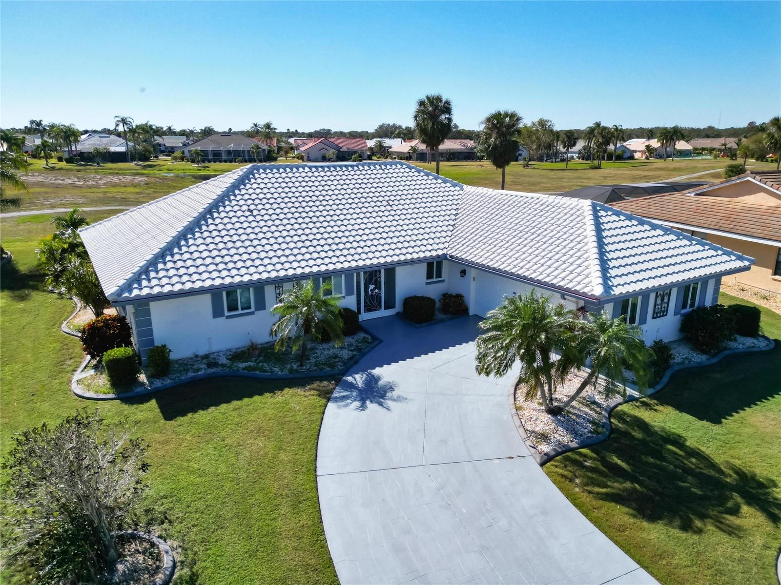 1906 WOLF LAUREL DR, SUN CITY CENTER, FL, 33573