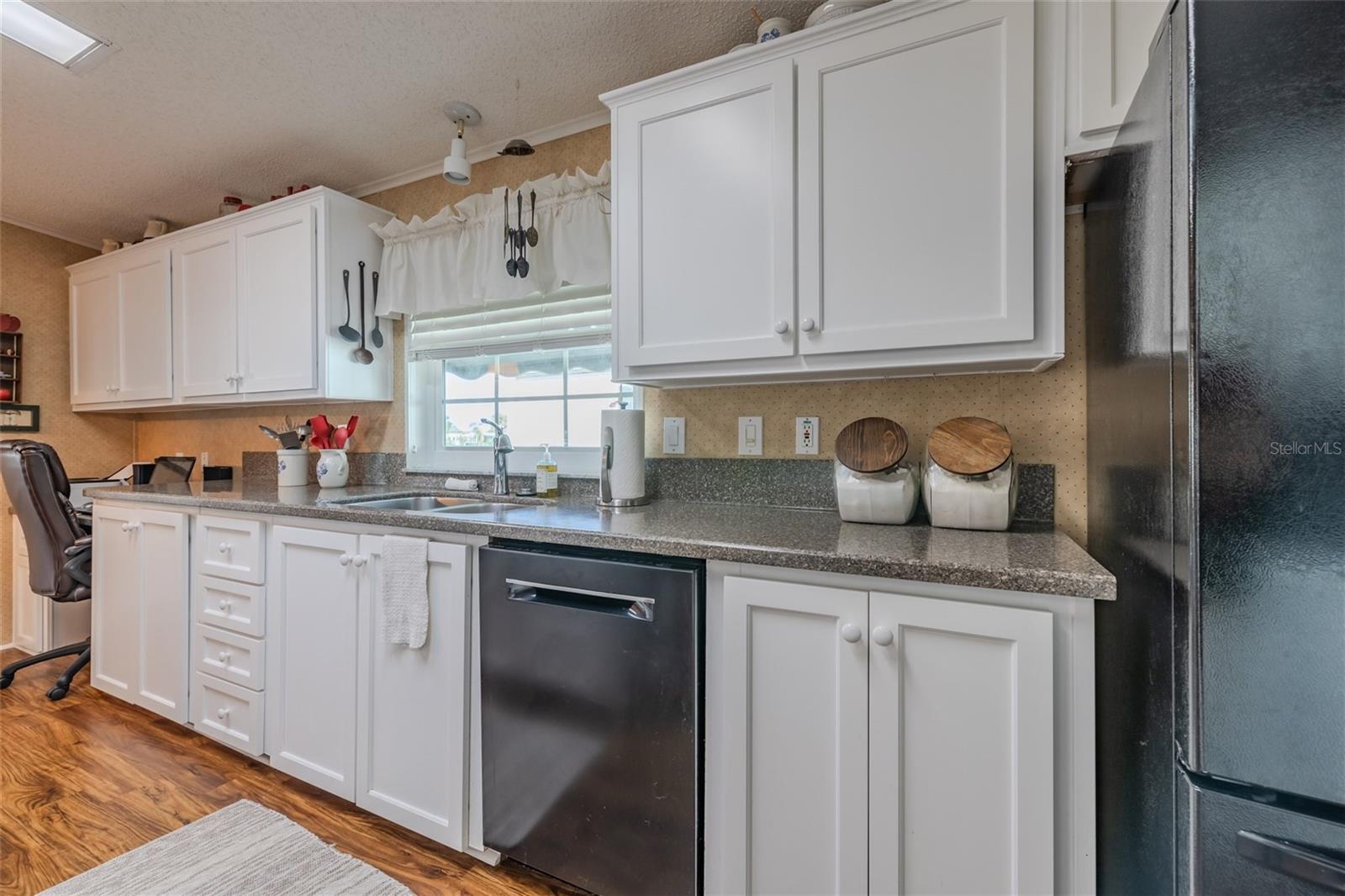 705 CHARTER LN, EDGEWATER, FL, 32141