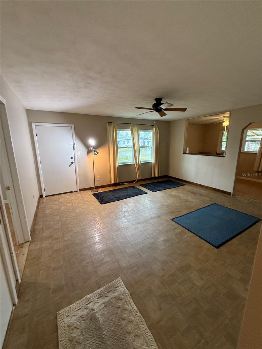 1810 E POINSETTIA AVE, TAMPA, FL, 33612
