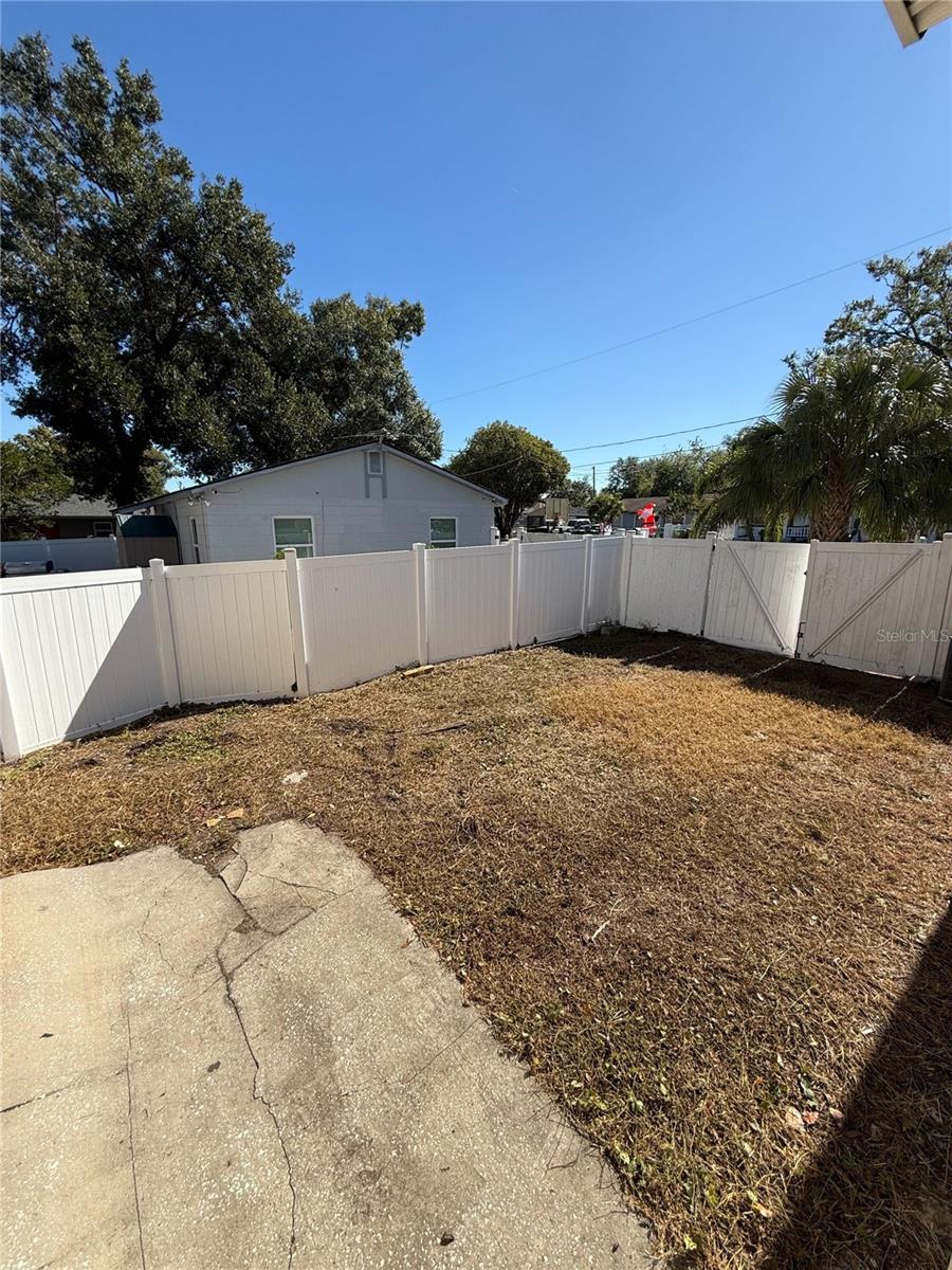 1810 E POINSETTIA AVE, TAMPA, FL, 33612