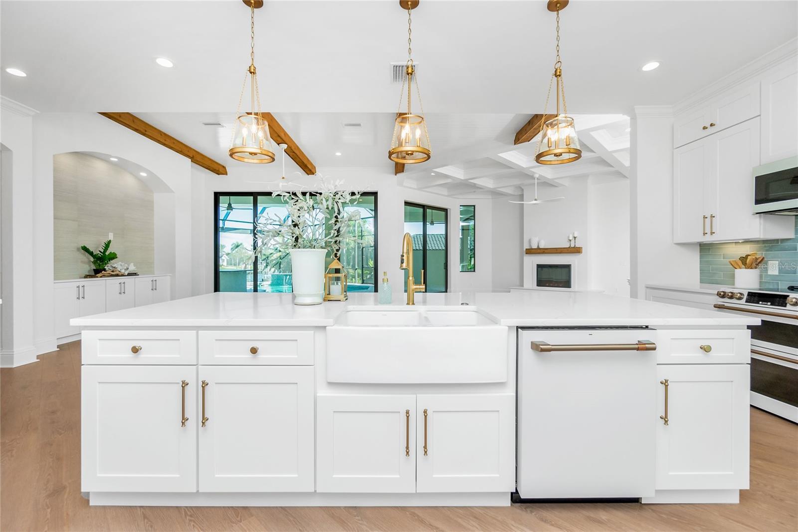 435 LA SILA CT, PUNTA GORDA, FL, 33950