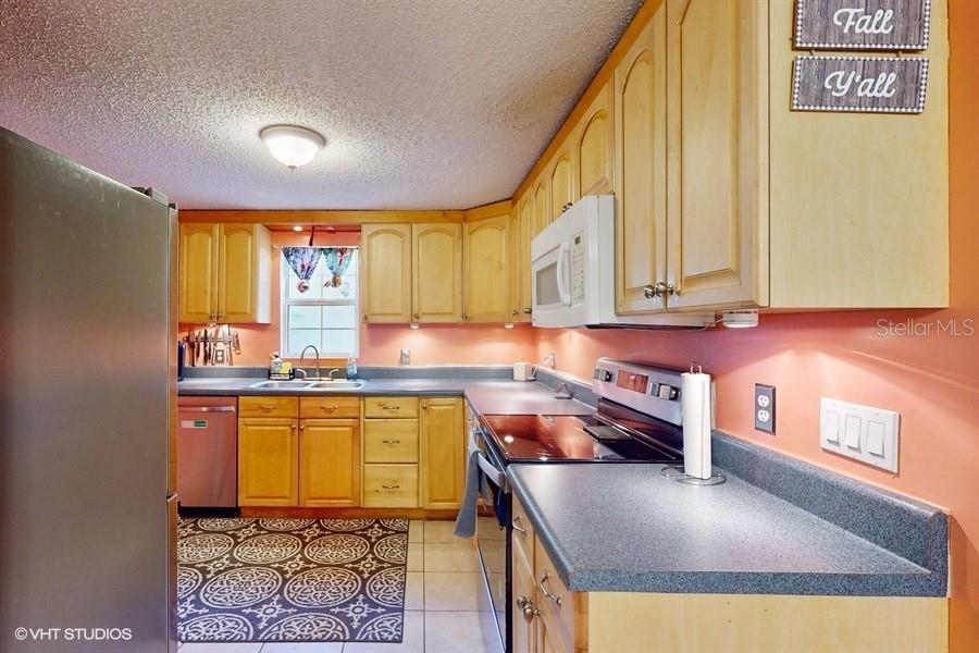131 S SHERIDAN AVE, DELAND, FL, 32720