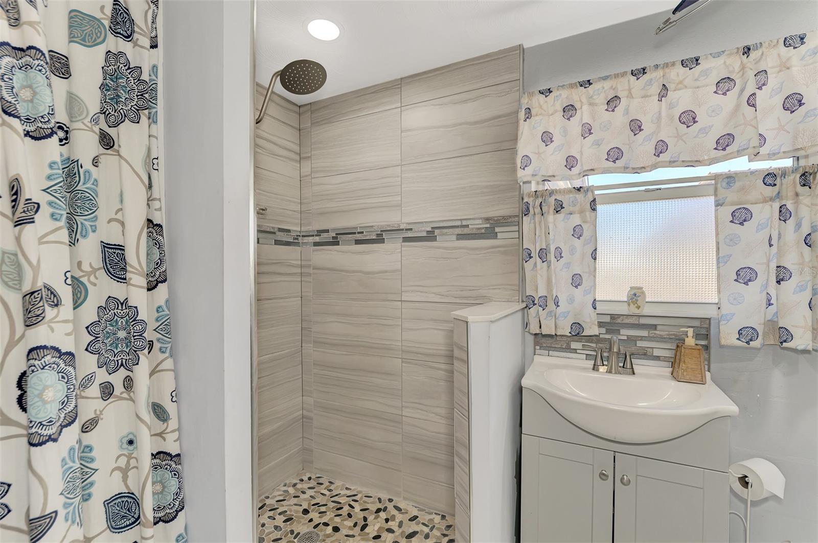 824 E 6TH ST, ENGLEWOOD, FL, 34223