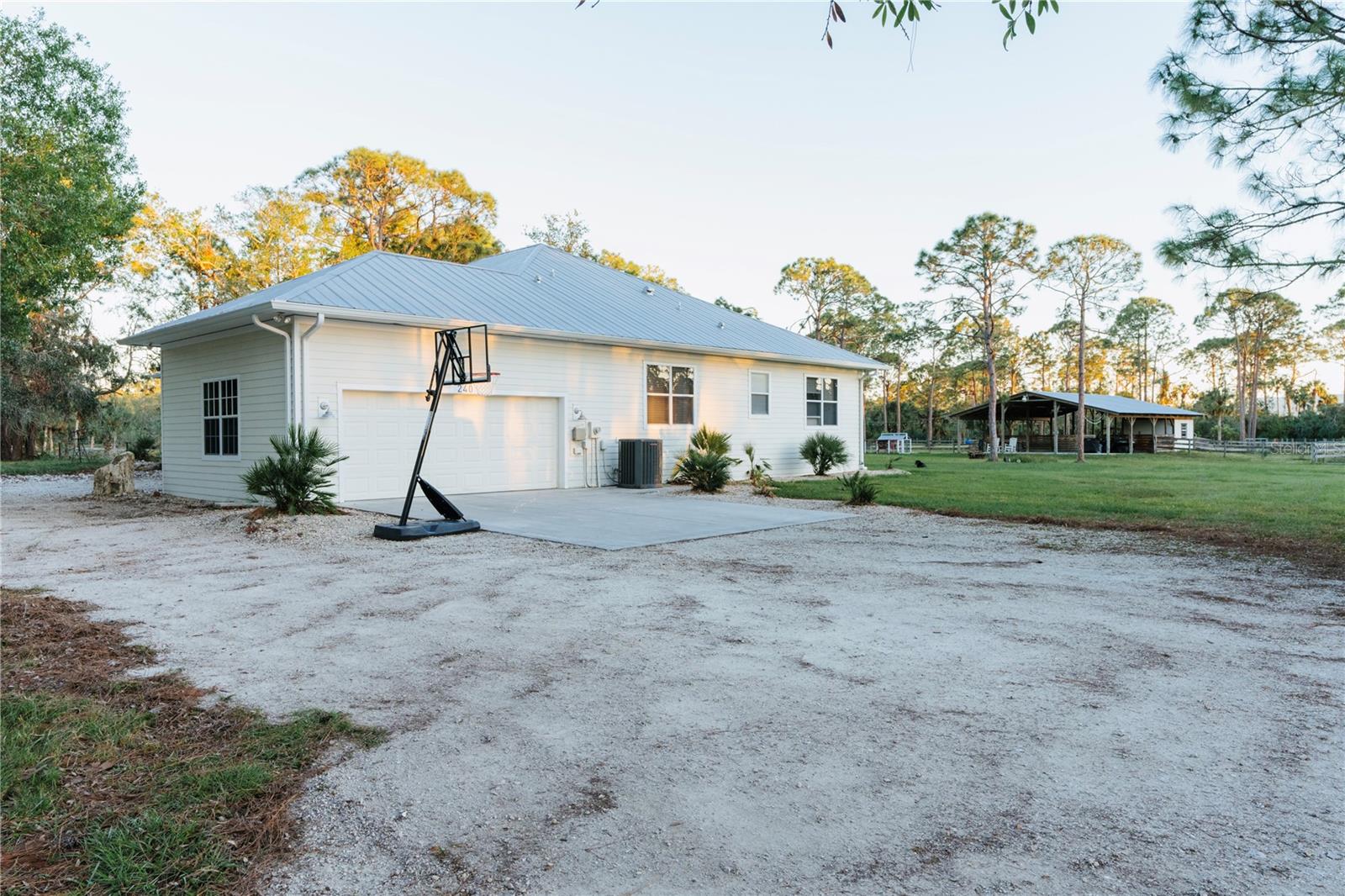 240 SNYDER DR, VENICE, FL, 34292