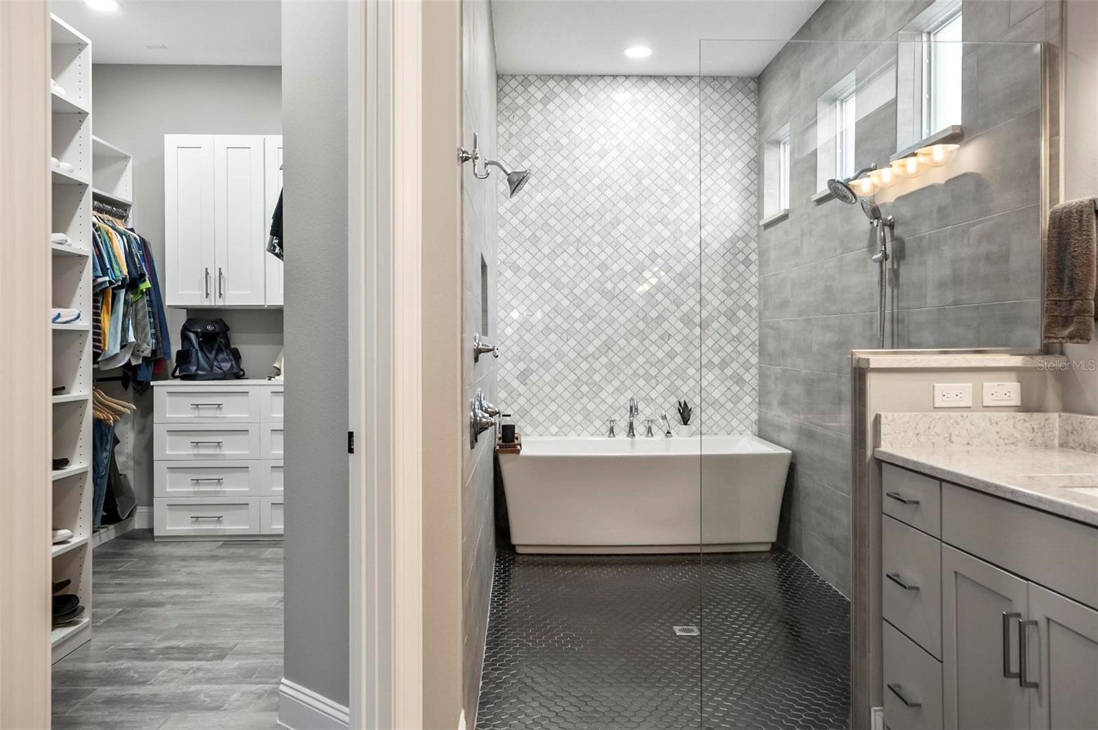 291 S RIVERWALK DR, PALM COAST, FL, 32137