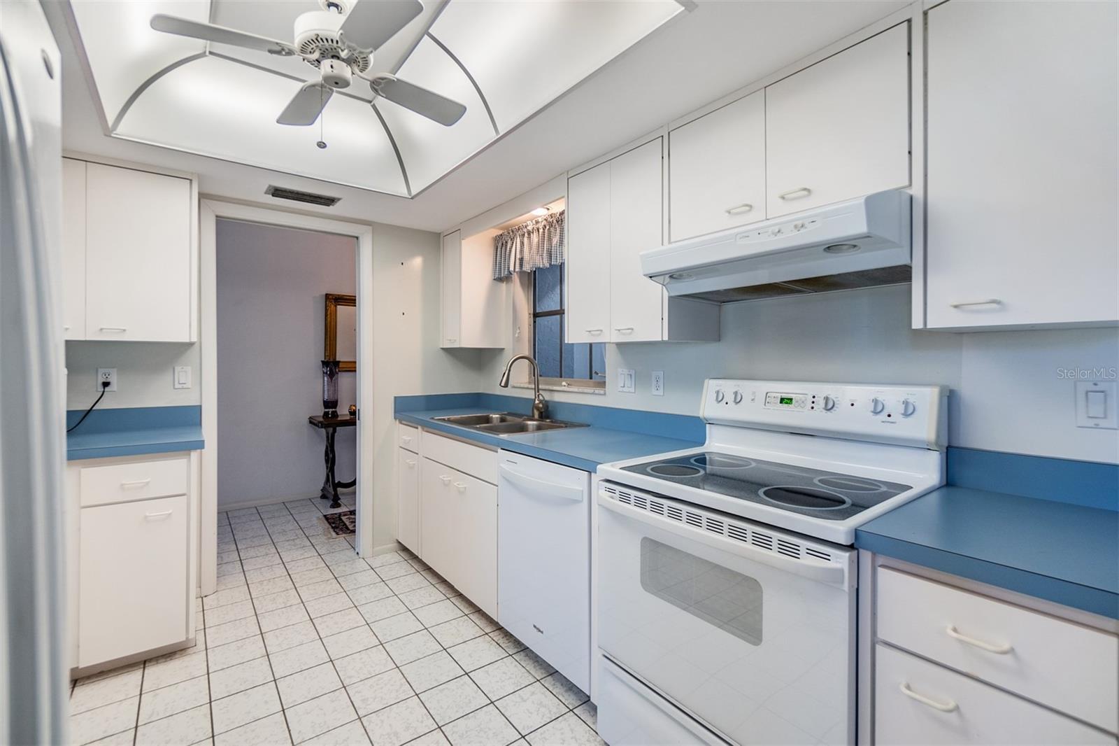 3641 SOMERVILLE DR #1506, SARASOTA, FL, 34232