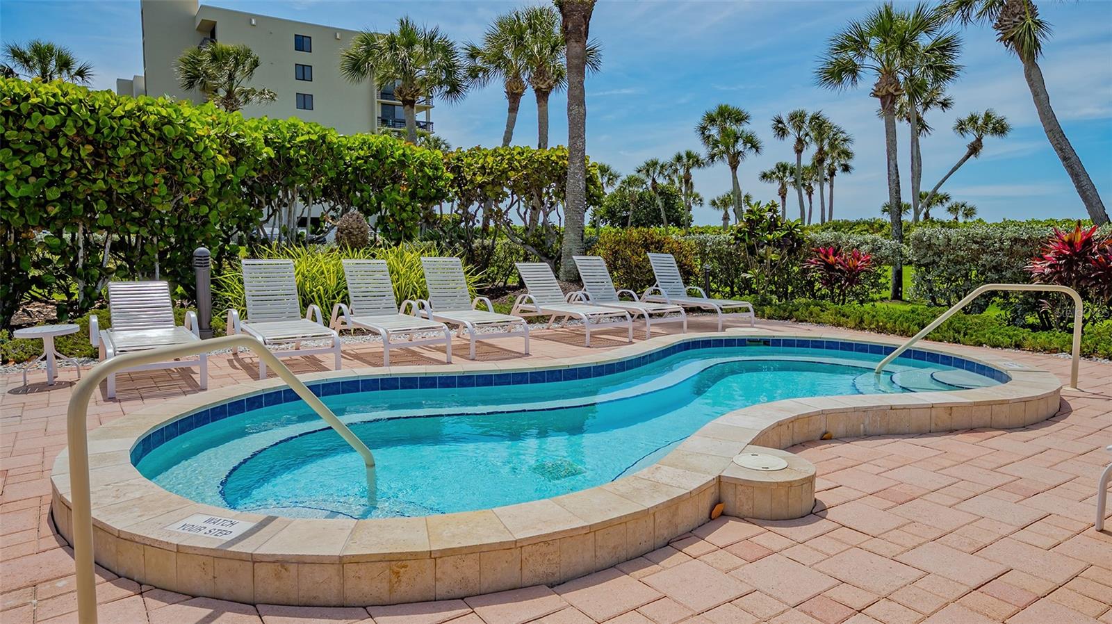 1065 GULF OF MEXICO DR #104, LONGBOAT KEY, FL, 34228