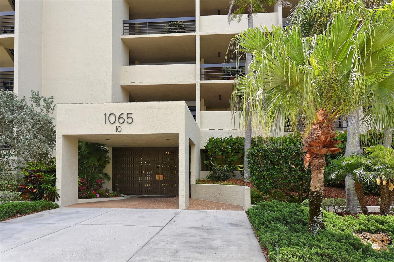 1065 GULF OF MEXICO DR #104, LONGBOAT KEY, FL, 34228