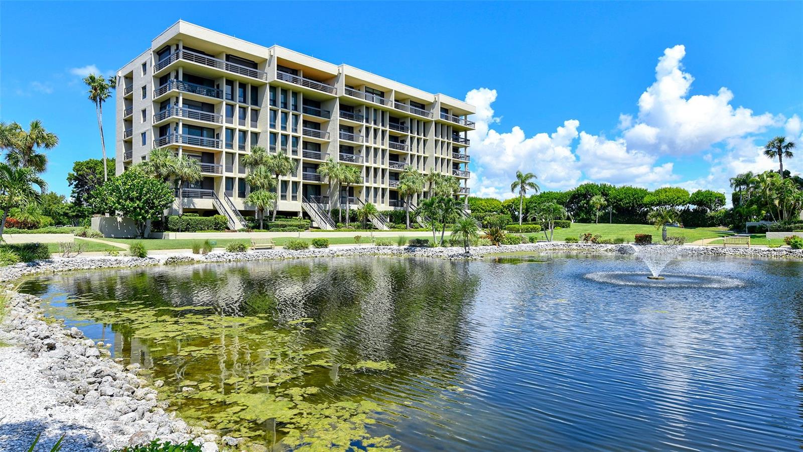 1065 GULF OF MEXICO DR #104, LONGBOAT KEY, FL, 34228