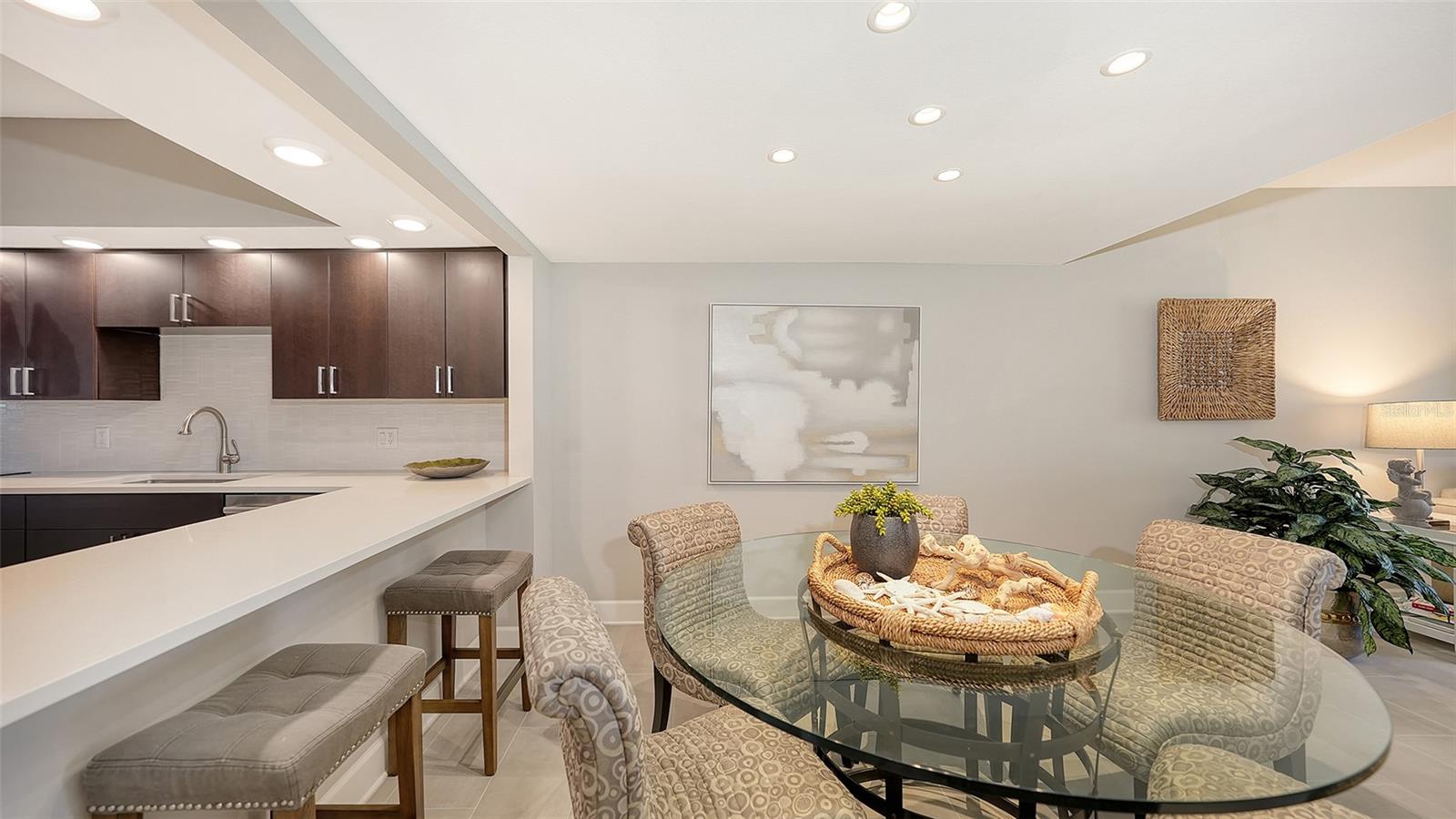 1065 GULF OF MEXICO DR #104, LONGBOAT KEY, FL, 34228