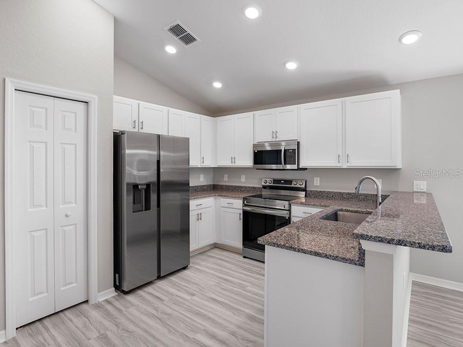 428 ITUNA CIR, WINTER HAVEN, FL, 33881