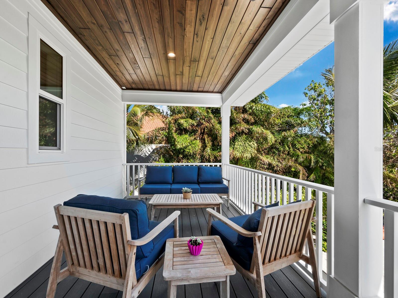 598 LYONS LN, LONGBOAT KEY, FL, 34228