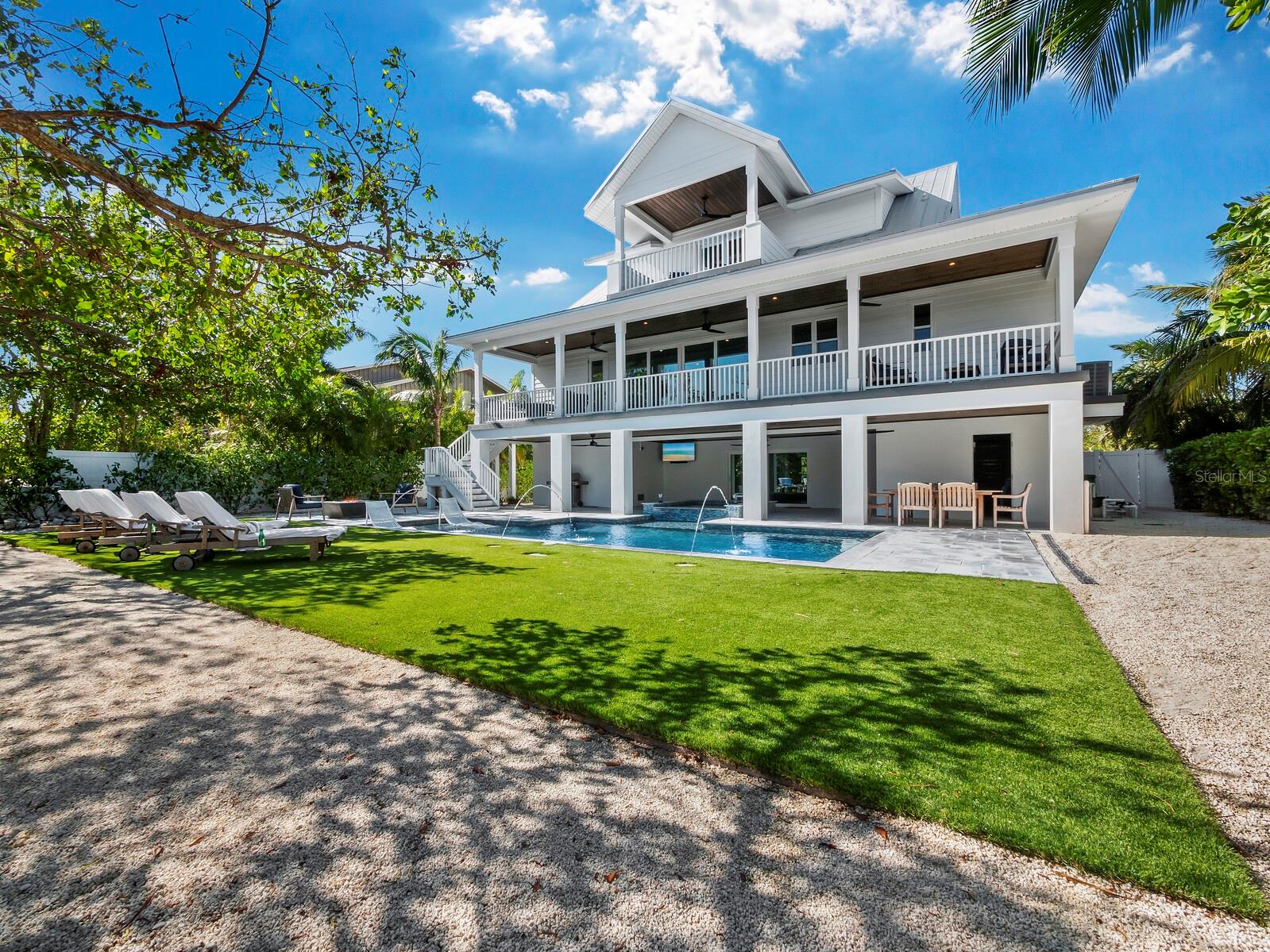 598 LYONS LN, LONGBOAT KEY, FL, 34228
