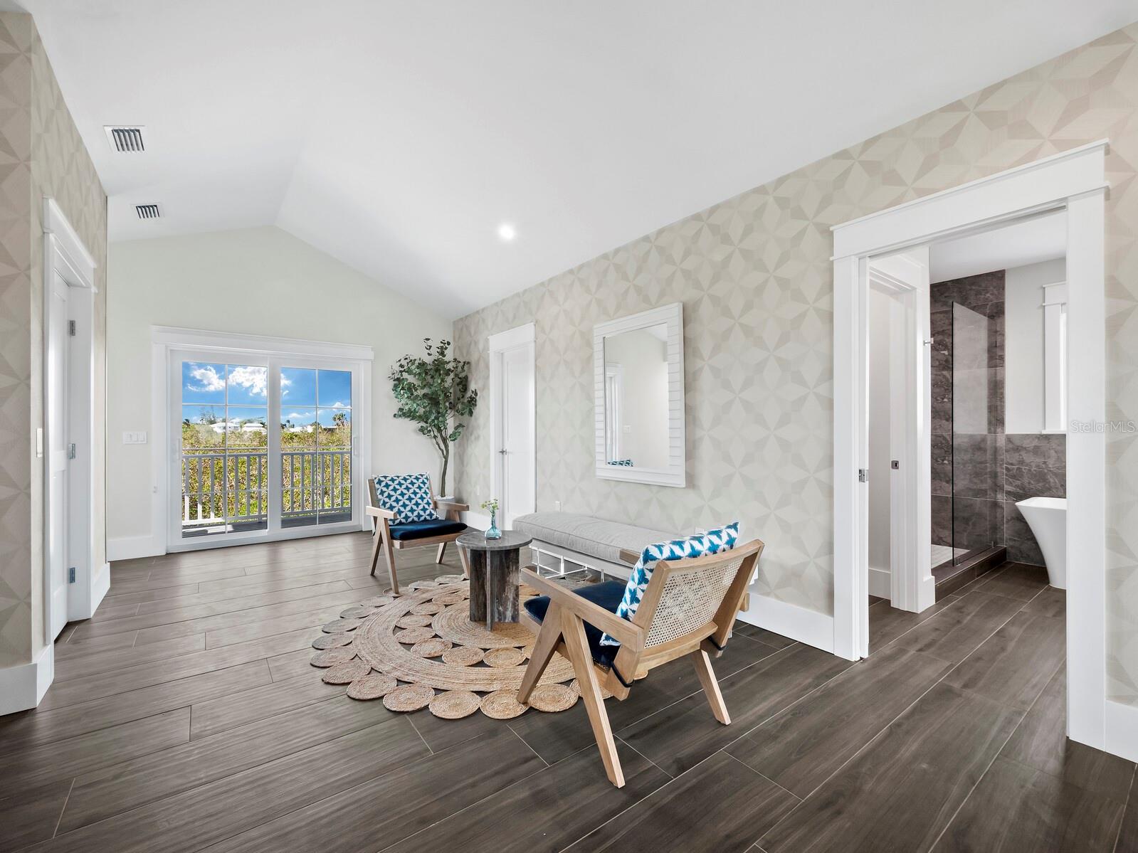 598 LYONS LN, LONGBOAT KEY, FL, 34228