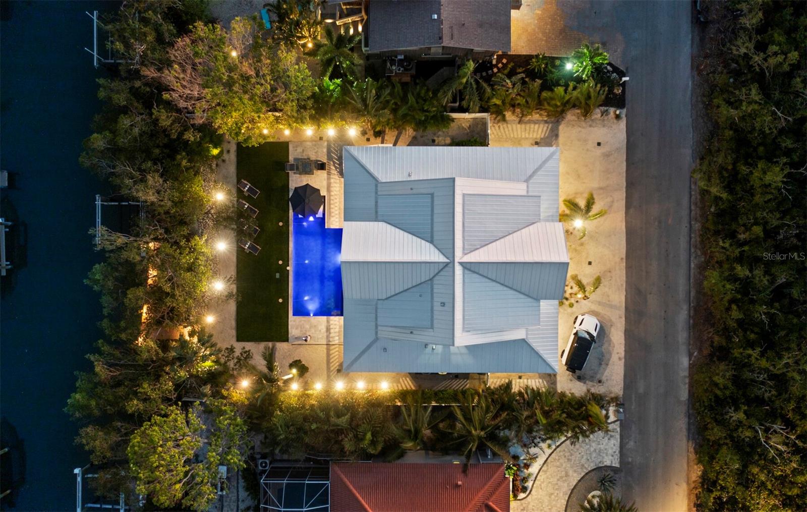 598 LYONS LN, LONGBOAT KEY, FL, 34228