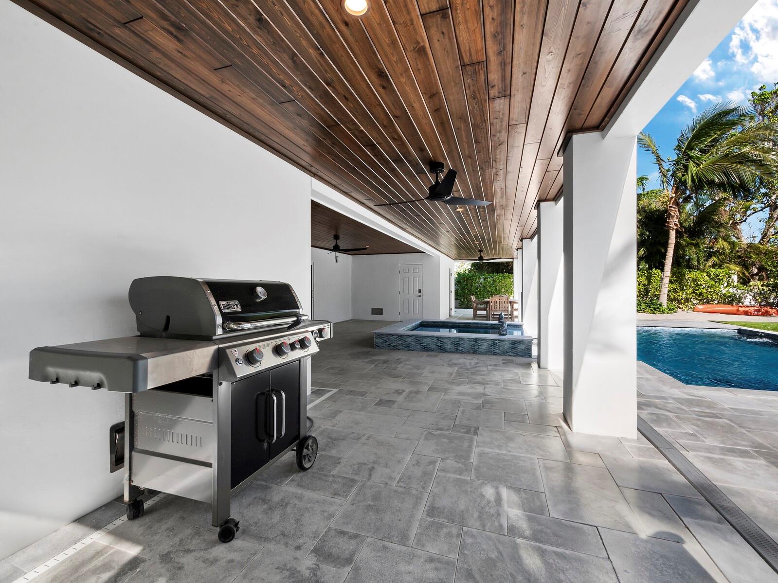 598 LYONS LN, LONGBOAT KEY, FL, 34228