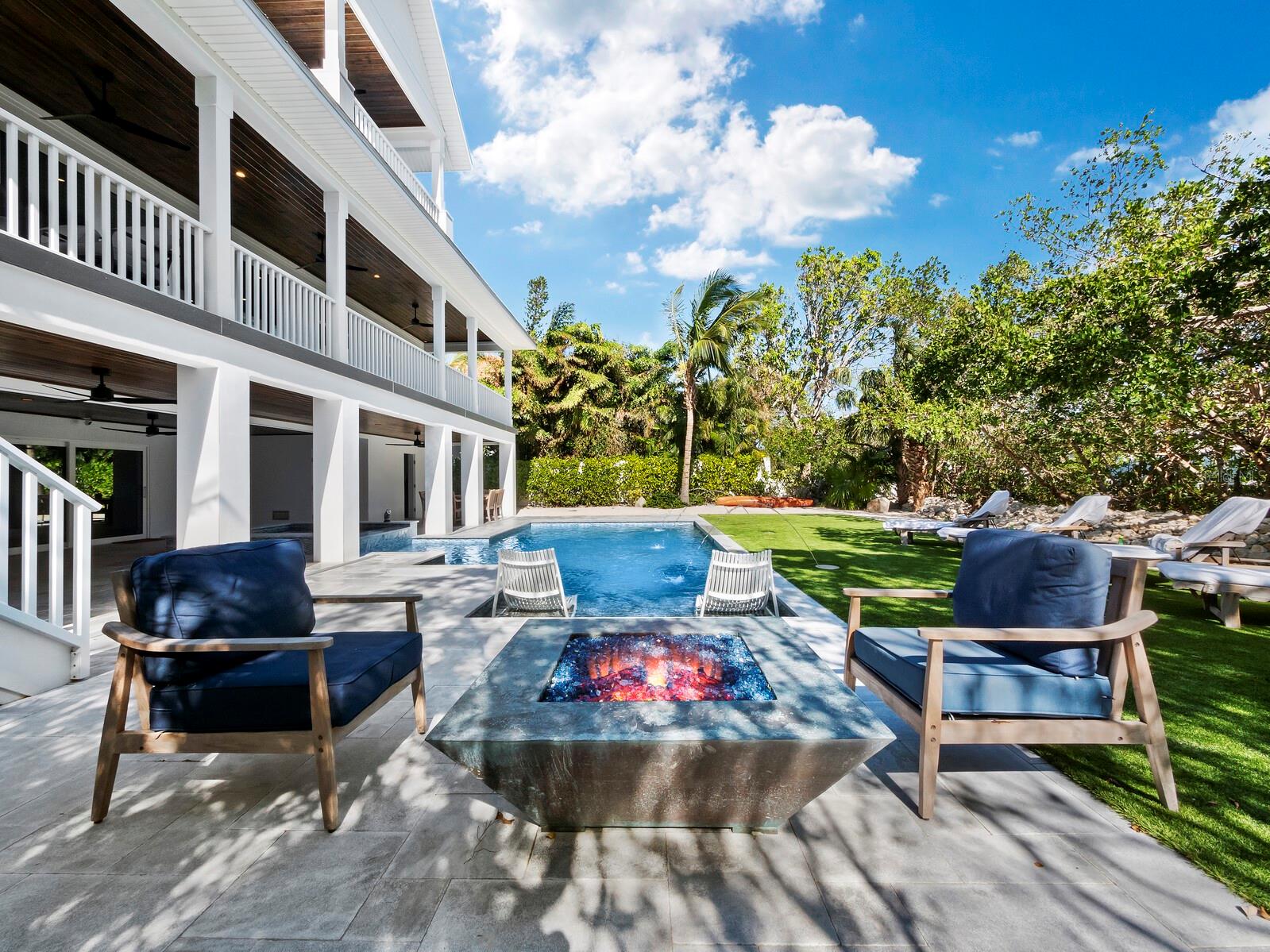 598 LYONS LN, LONGBOAT KEY, FL, 34228