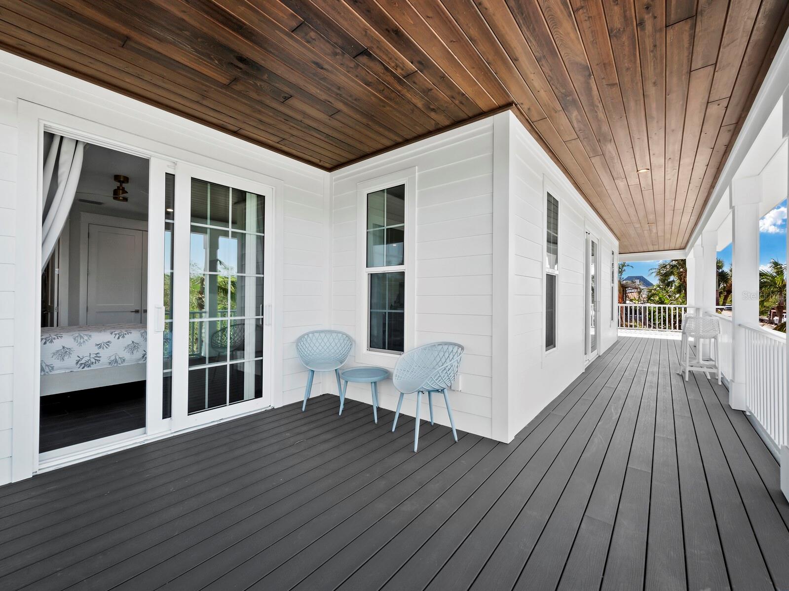 598 LYONS LN, LONGBOAT KEY, FL, 34228