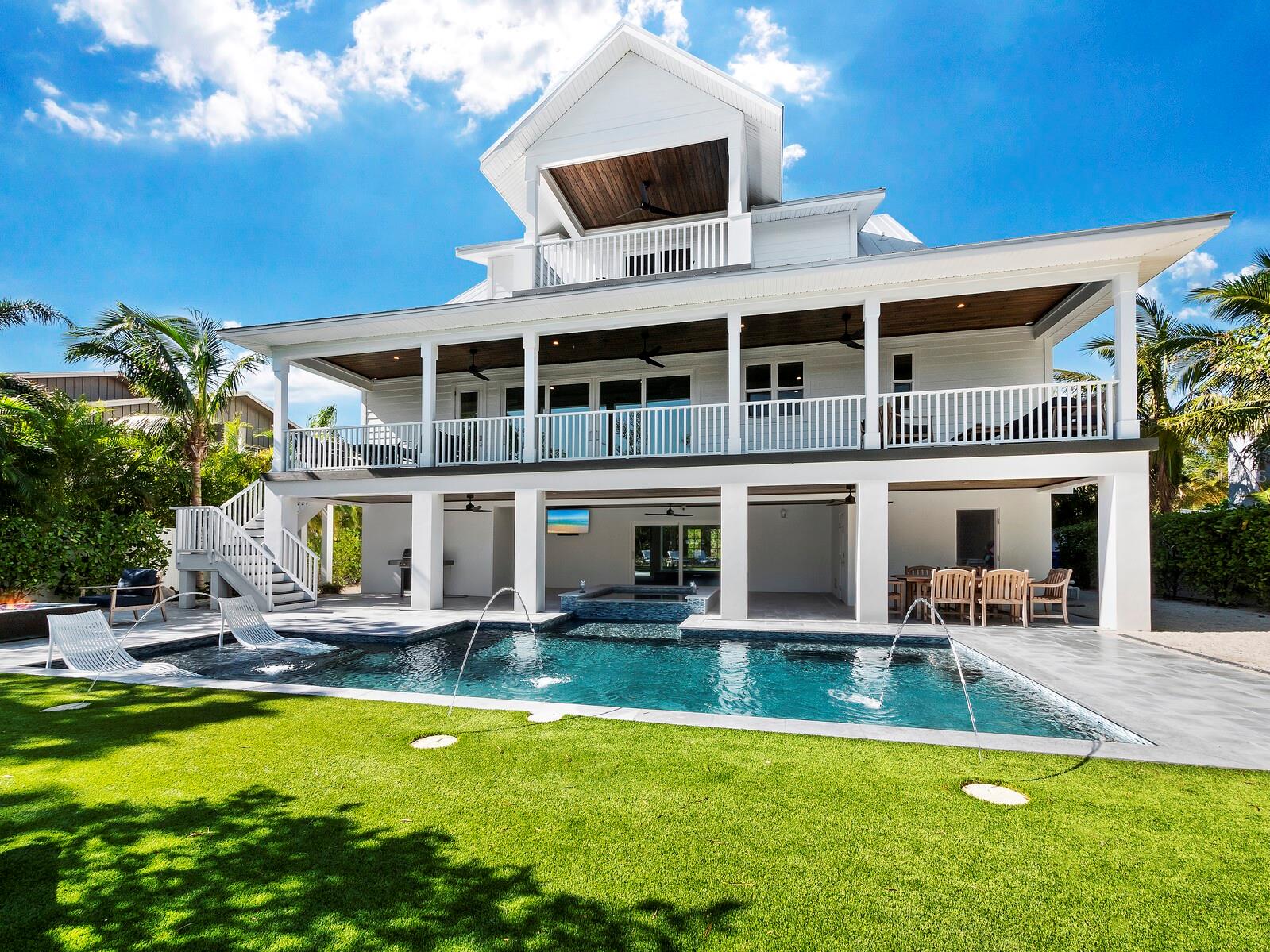 598 LYONS LN, LONGBOAT KEY, FL, 34228