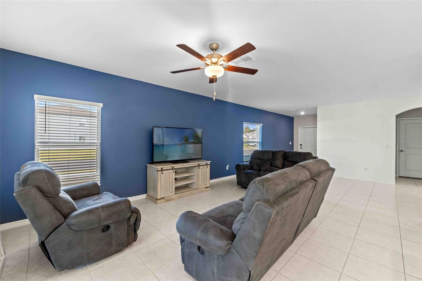 6688 BACK FORTY LOOP, ZEPHYRHILLS, FL, 33541