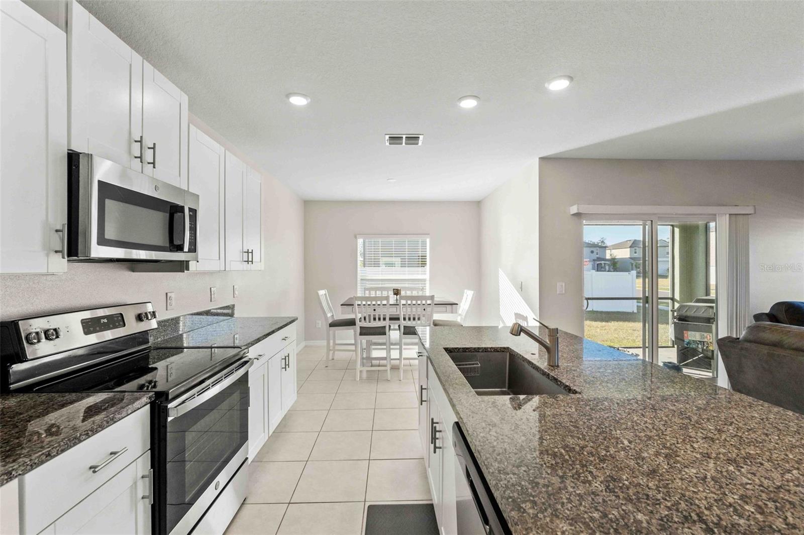 6688 BACK FORTY LOOP, ZEPHYRHILLS, FL, 33541