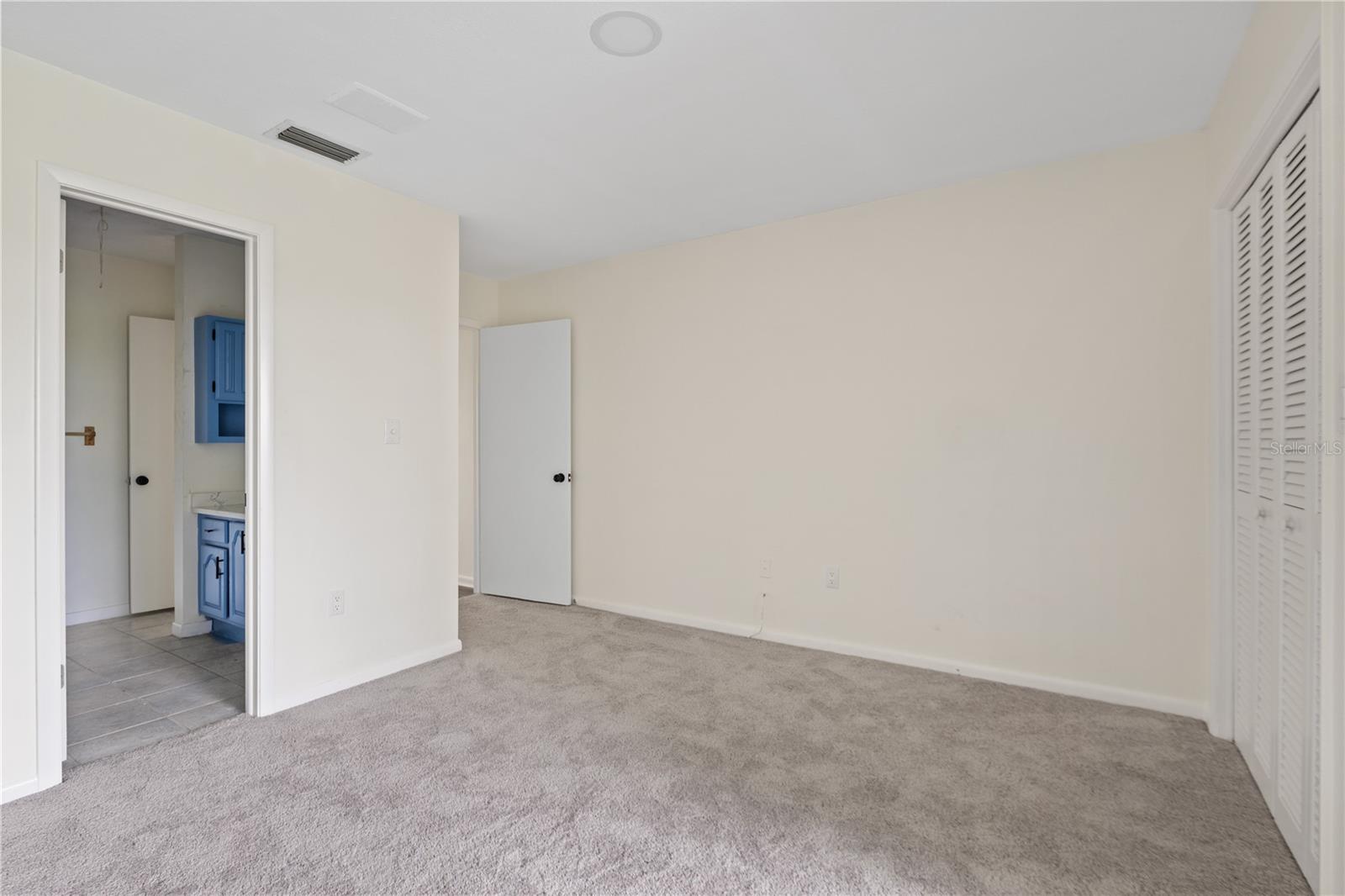 4111 STARFISH LN #6, TAMPA, FL, 33615