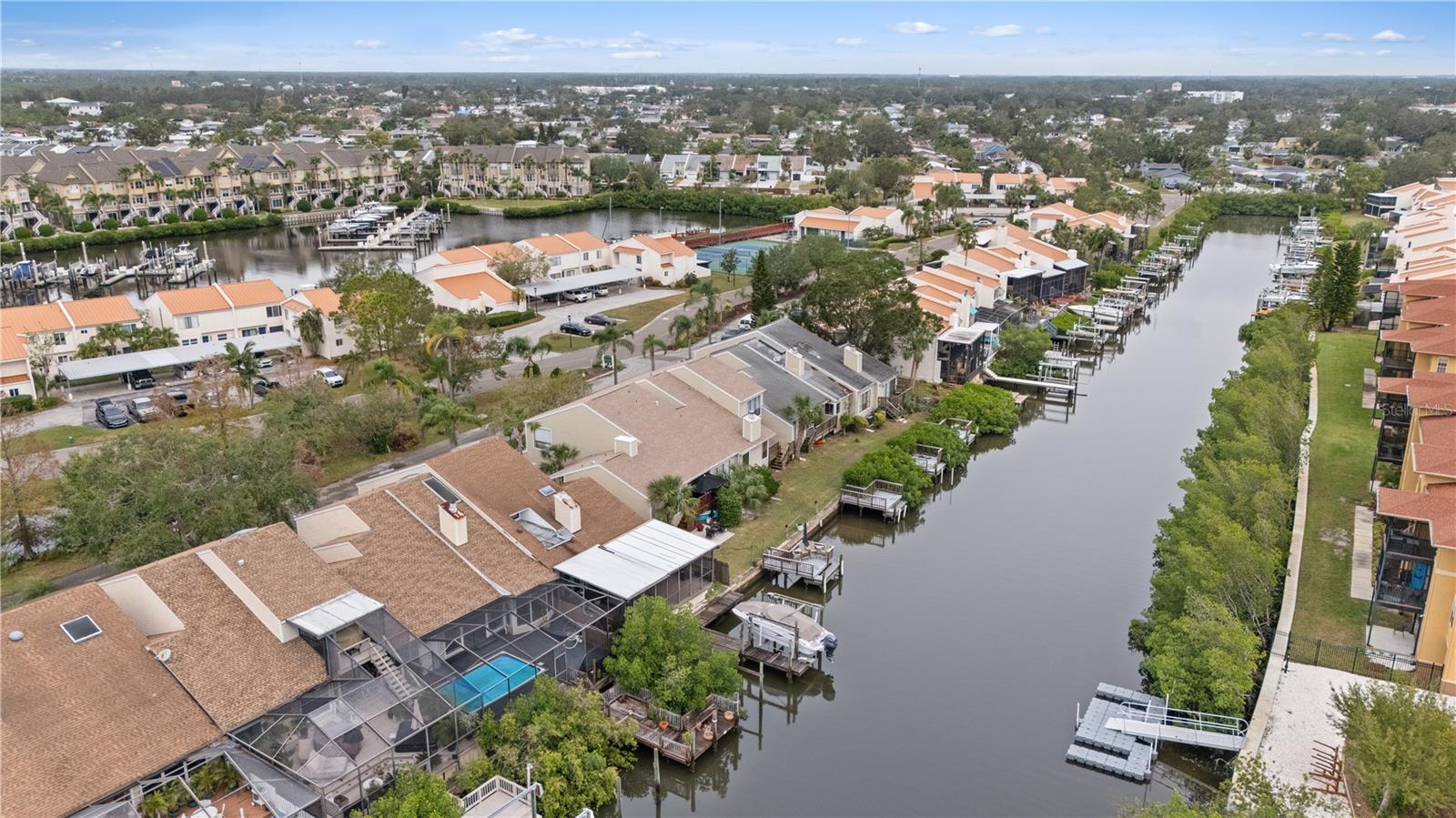 4111 STARFISH LN #6, TAMPA, FL, 33615