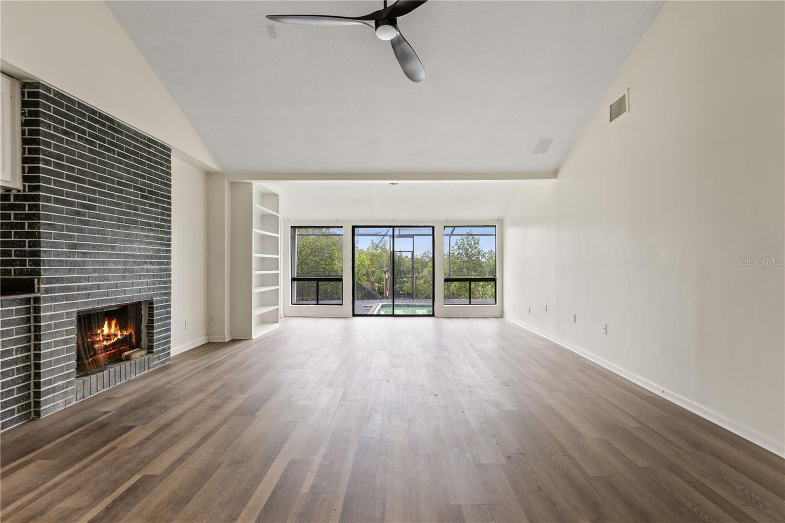 4111 STARFISH LN #6, TAMPA, FL, 33615