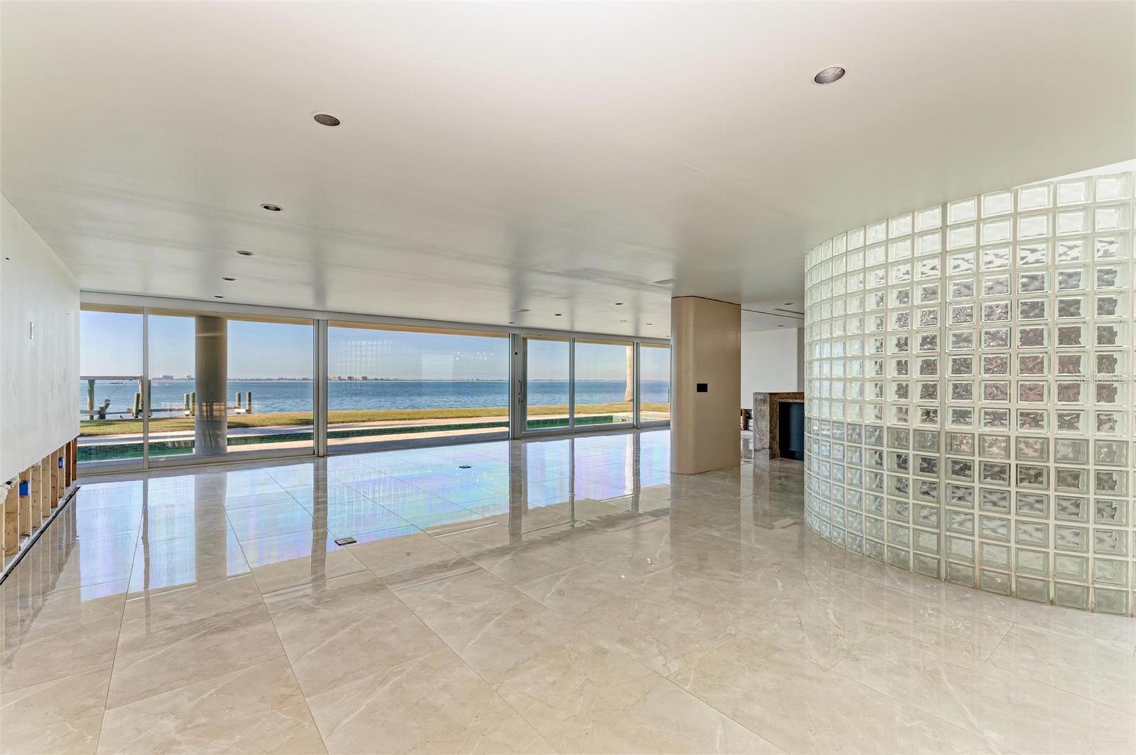 320 S SHORE DR, SARASOTA, FL, 34234