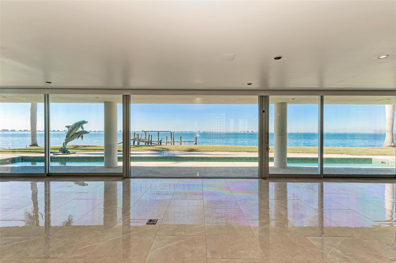 320 S SHORE DR, SARASOTA, FL, 34234