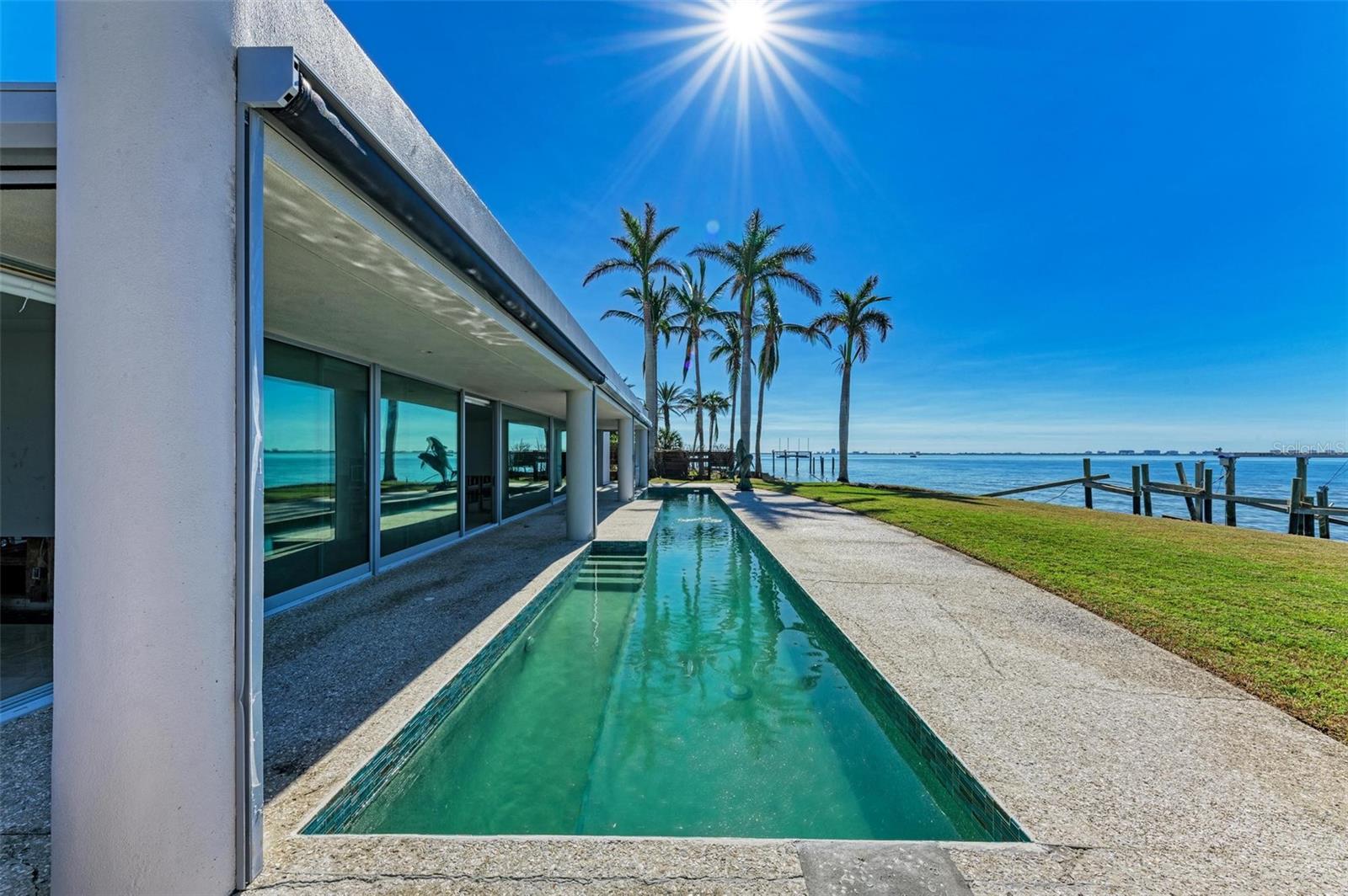 320 S SHORE DR, SARASOTA, FL, 34234
