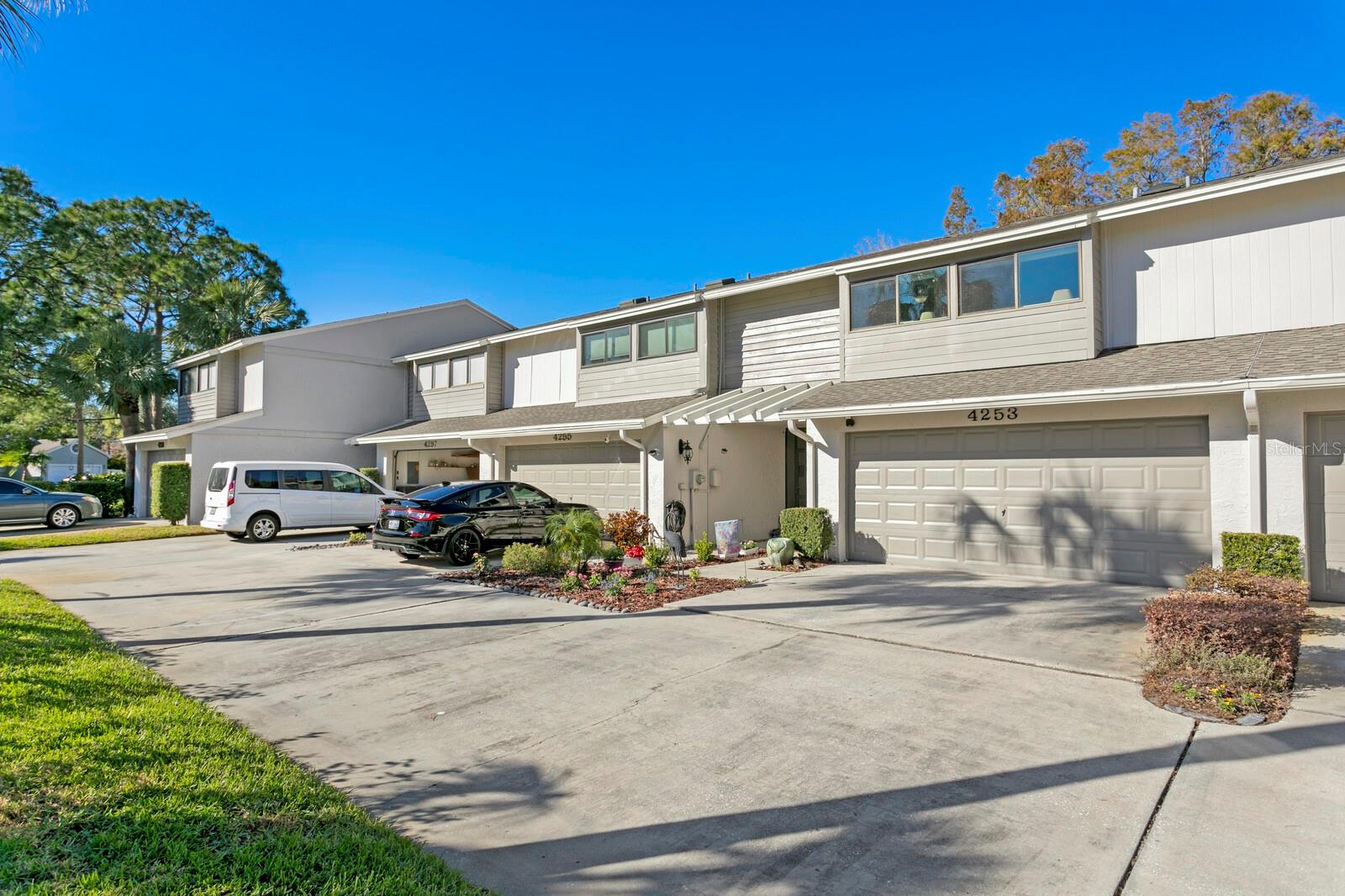 4253 GOLF CLUB LN, TAMPA, FL, 33618