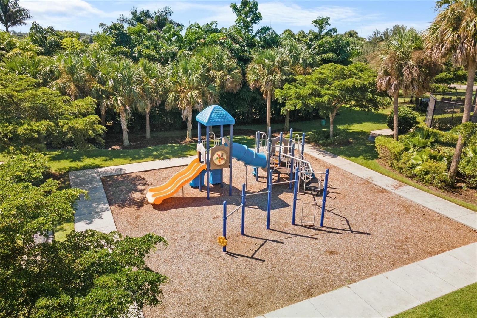 660 RAVELLO BLVD, NOKOMIS, FL, 34275