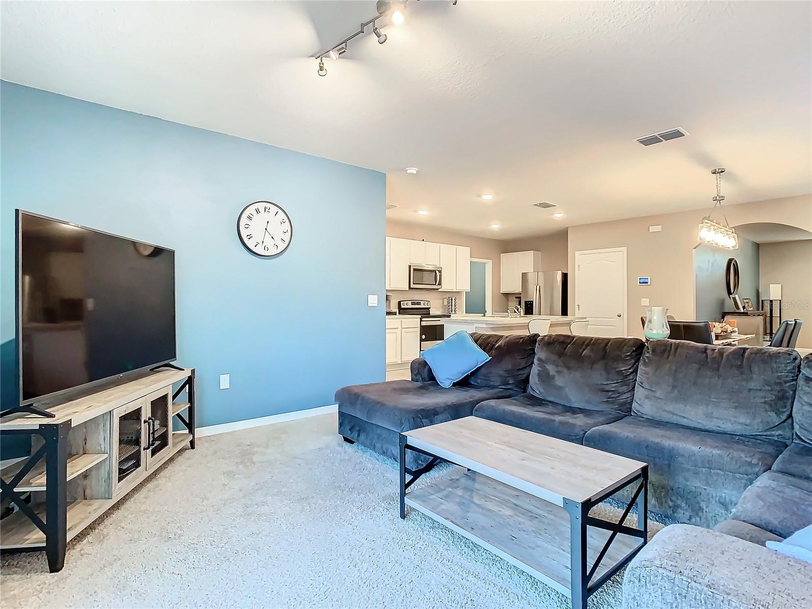 3905 ANGOLA LN, SANFORD, FL, 32771